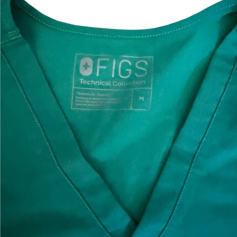 Figs Technical Collection Green Nurse Scrub Top Size Medium
